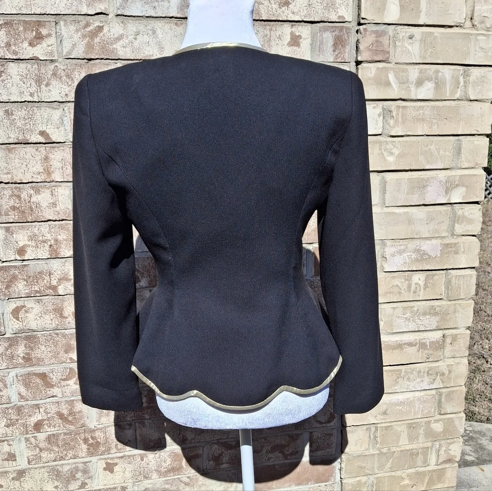 Vintage Rimini Black with Gold Trim Long Sleeve Blazer   Women Size 4 - Picture 7 of 16